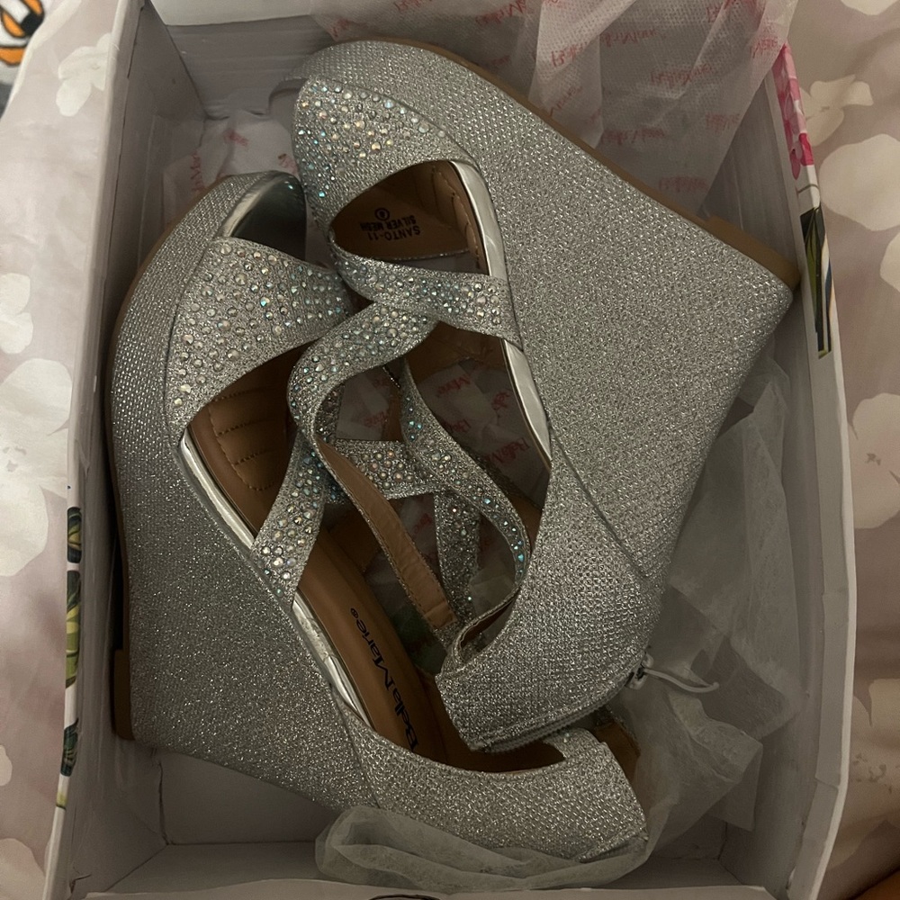 Silver mesh wedge heels